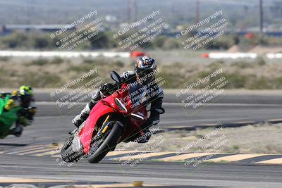 media/Jan-15-2026-Racers Edge (Thu) [[dfebeb70ab]]/3-B Group/Session 2 (Turn 11)/